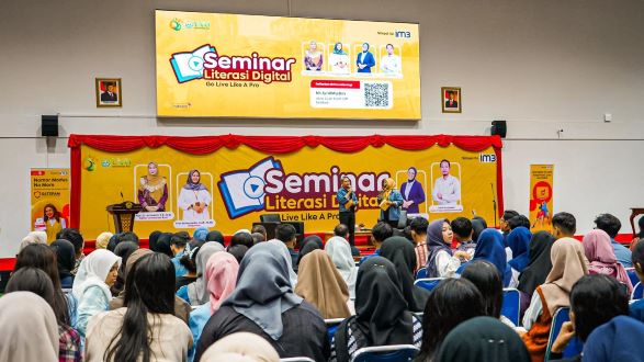  IM3 dan TikTok Ajak Mahasiswa UNRI Berkarya di Dunia Digital