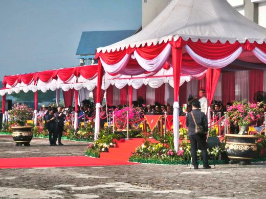 Agung Nugroho Pimpin Upacara HUT RI ke-81 di Komplek Perkantoran Tenayan