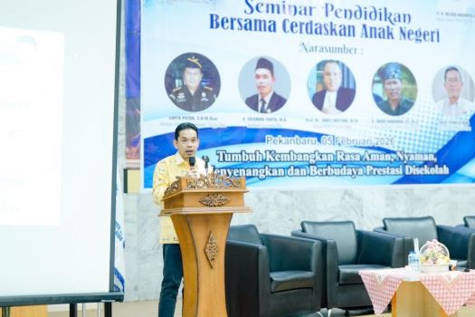 Tingkatkan Kualitas Pengajaran di Sekolah Disdik Riau dan FMKKS Gelar Seminar