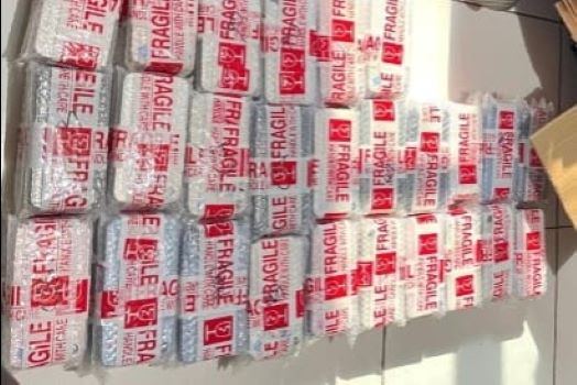 Bea Cukai Bengkalis Gagalkan Penyelundupan 652 iPhone Melalui Pelabuhan BSSR