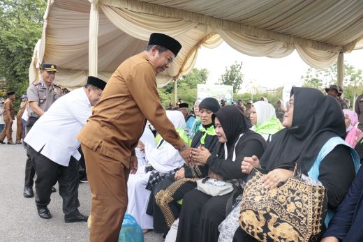 Disambut Wabup, Tangis Haru Warnai Kepulangan Jemaah Haji Inhu