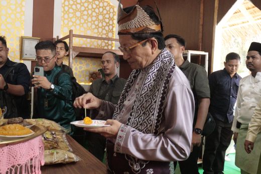 Stand Inhu di  MTQ ke-44 Riau di Kuansing Dikunjungi Menteri Agama 